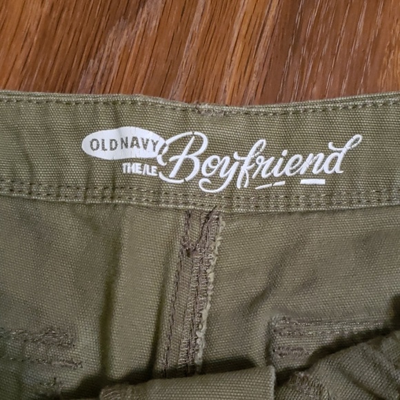 Shorts - Picture 3 of 3